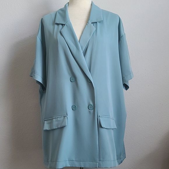 PLUS SIZE SIMPLEE PLUS WOMAN'S BLAZER - Picture 1 of 9